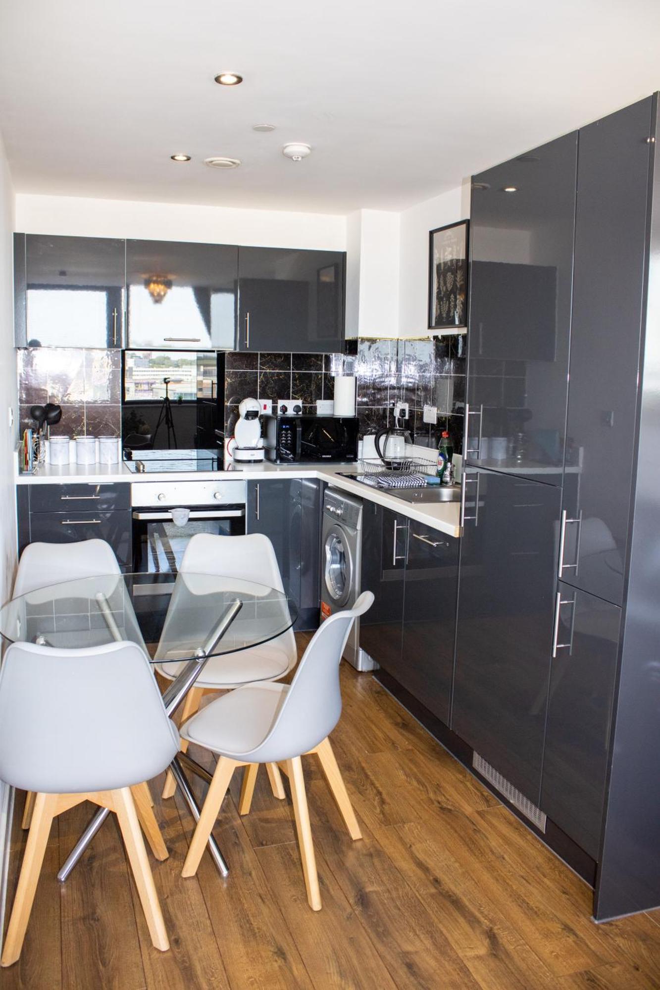 Sidemerseylivings - Central, Bright, And Convenient 2-Bedroom Apartment With Parking Liverpool Exterior foto